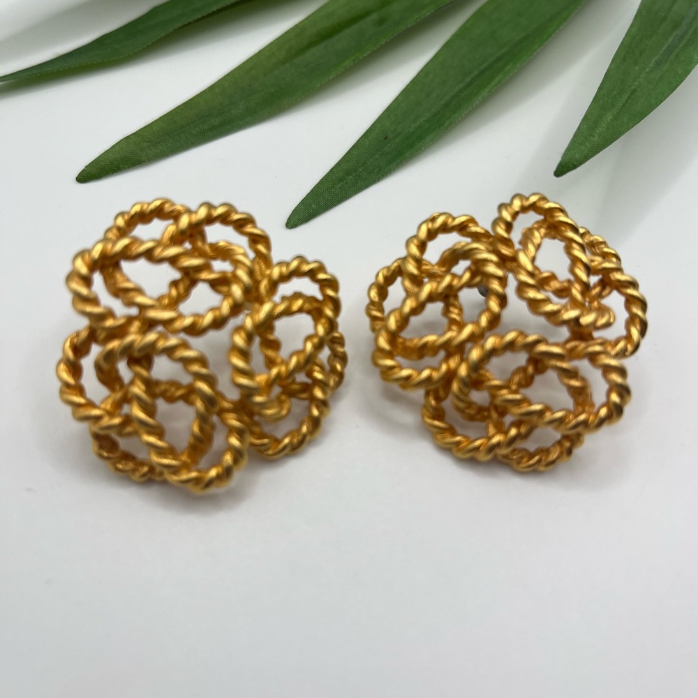 Vintage Pierced Gold Tone Rope Twist Earrings